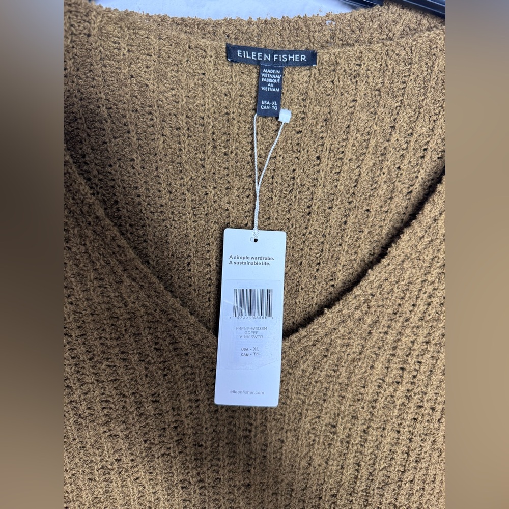 NWT EILEEN FISHER Organic-Cotton Fluff V-Neck
Sweater Sz L - Picture 6 of 6